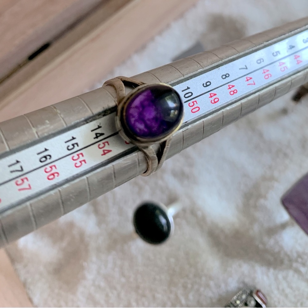 size 6 sterling silver and amethyst ring